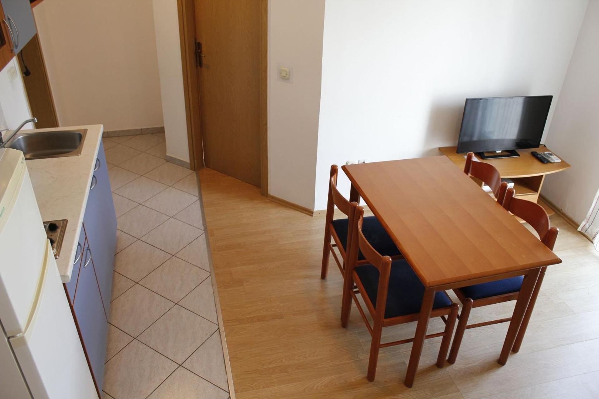 Apartments Branko Povljana Bagian luar foto
